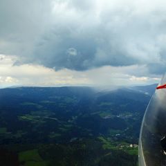 Flugwegposition um 12:33:26: Aufgenommen in der Nähe von Gemeinde Micheldorf, Micheldorf, Österreich in 1780 Meter
